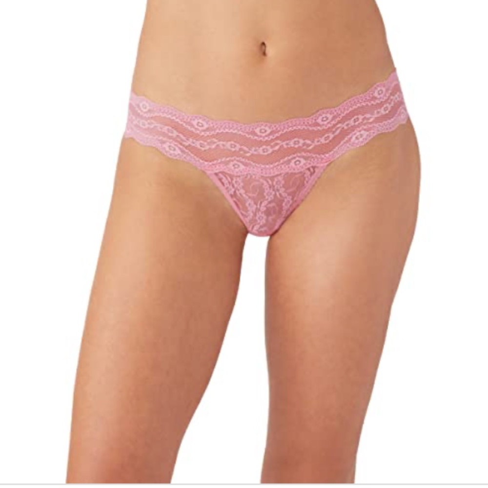 B.tempt'd by Wacoal Women's Lace Kiss Bikini Panty in Sea Pink | Size M NWT